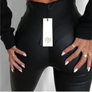 All Things Golden Second Skin Pant NWT